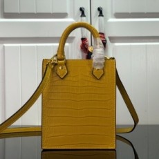 루이비통 LOUIS VUITTON 2021 SS 악어가죽무늬 브띠 삭 플라 옐로우 토트백 M80169 커스텀