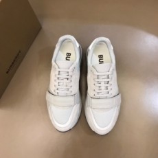버버리 BUEBERRY 2021 SS 패치로고 화이트 남성 슈즈 커스텀