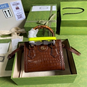 구찌 GUCCI 2021 SS 다이애나 미니 악어가죽무늬 브라운 토트백 655661 커스텀