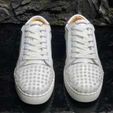 그리스찬 루부탱 CHRISTIAN LOUBOUTIN 2021 SS 스터드 화이트 커플 슈즈 커스텀