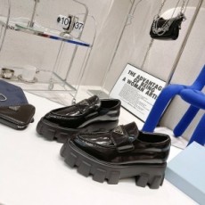 프라다 PRADA 2021 SS 스티치 삼각로고 에나멜 블랙 여성 슈즈 커스텀