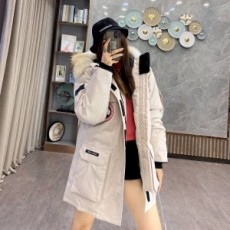 캐나다구스 CANADA GOOSE 2021 SS 코요테퍼 패치로고 아이보리 커플 패딩 커스텀
