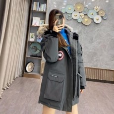 캐나다구스 CANADA GOOSE 2021 SS 코요테퍼 패치로고 그레이 커플 패딩 커스텀