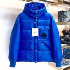 몽클레어 MONCLER 2021 SS 블랙로고 지퍼 포켓 남성 패딩 미러급