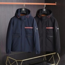 프라다 PRADA 2021 SS 패치 지퍼 포켓 후드 남성 패딩 커스텀급