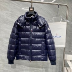 몽클레어 MONCLER 2021 SS 패치로고 퀄팅 유광 네이비 남성 패딩 커스텀급