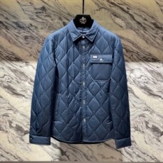 버버리 BURBERRY 2021 SS 패치로고 퀄팅 포켓 남성 패딩 커스텀급