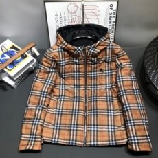 버버리 BURBERRY 2021 SS 블랙로고 후드 양면디자인 남성 패딩 커스텀급