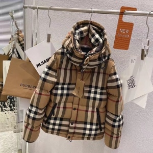 버버리 BURBERRY 2021 SS 체크 후드 퀄팅 여성 패딩 커스텀급