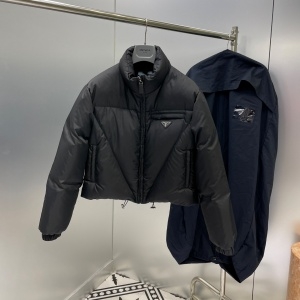 프라다 PRADA 2021 SS 삼각로고 퀄팅 여성 패딩 커스텀급
