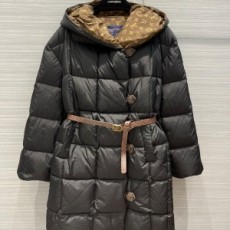루이비통 LOUIS VUITTON 2021 SS 모노그램 투톤 후드 벨트 블랙 여성 반패딩 커스텀급