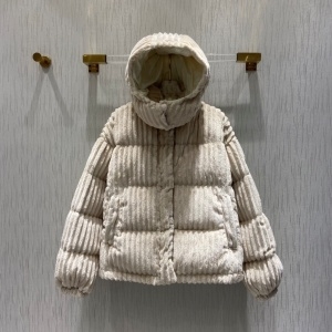 몽클레어 MONCLER 2021 SS 벨벳 퀄팅 후드 포켓 여성 패딩 커스텀급