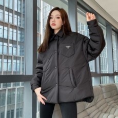 프라다 PRADA 2021 SS 삼각로고 포켓 블랙 여성 패딩 커스텀급
