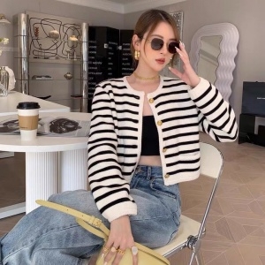 셀린느 CELINE 2021 SS 스트라이프 여성 니트 가디건 커스텀급