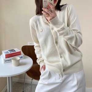 아크네 ACNE 2021 SS 패치로고 여성 니트 가디건 커스텀급