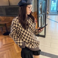 루이비통 LOUIS VUITTON 2021 SS 체크로고 여성 니트 상의 커스텀급