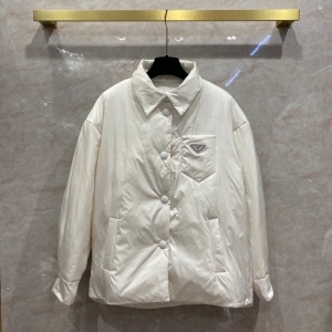 프라다 PRADA 2021 SS 삼각로고 포켓 카라 여성 패딩 커스텀급