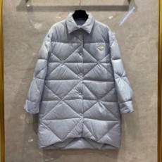 프라다 PRADA 2021 SS 삼각로고 퀄팅 카라 민트 여성 롱패딩 커스텀급