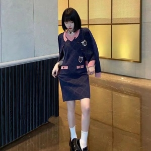 샤넬 CHANEL 2021 SS 체크 패치로고 니트 원피스 가디건 여성 세트 커스텀급