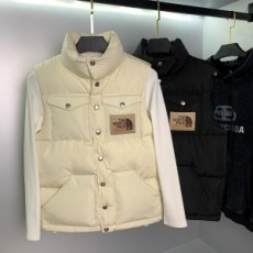 구찌 GUCCI 2021 SS 노스페이스 콜라보 패치로고 포켓 남성 패딩조끼 커스텀급