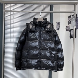 몽클레어 MONCLER 2021 SS 패치로고 퀄팅 후드 남성 패딩 커스텀급
