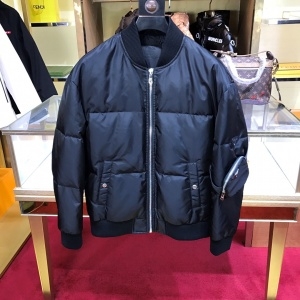 프라다 PRADA 2021 SS 퀄팅 포켓 파우치 남성 패딩 점퍼 커스텀급