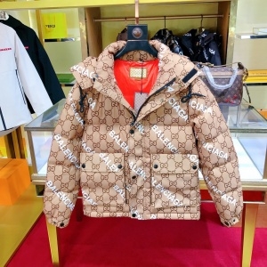 구찌 GUCCI 2021 SS 발렌시아가 콜라보 후드 베이지 남성 패딩 커스텀급