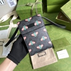 구찌 GUCCI 2021 SS GG 수프림 벌캐릭터 미니 핸드폰백 673016 커스텀급