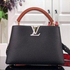 루이비통 LOUIS VUITTON 2021 SS 카퓌신 BB 스몰 블랙 토트백 M48865 커스텀급
