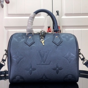 루이비통 LOUIS VUITTON 2021 SS 모노그램 반둘리에 블루 토트백 M58947 커스텀급