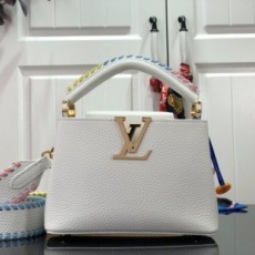 루이비통 LOUIS VUITTON 2021 SS 토리옹 카퓌신 스몰 화이트 BB 토트백 M57671 커스텀급