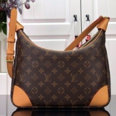루이비통 LOUIS VUITTON 2021 SS 모노그램 브로뉴 스몰 크로스백 M51265 커스텀급