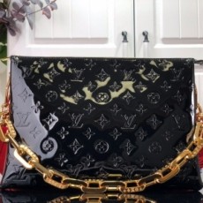 루이비통 LOUIS VUITTON 2021 SS 쿠상 MM 체인 스몰 블랙레드 크로스백 M57783 커스텀급