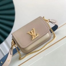 루이비통 LOUIS VUITTON 2021 SS 락미 텐더 베이지 크로스백 M58557 커스텀급