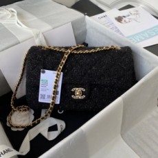 샤넬 CHANEL 2021 SS 큐빅 CC로고 트위드 블랙 미듐 플랩백 AS2820 커스텀급