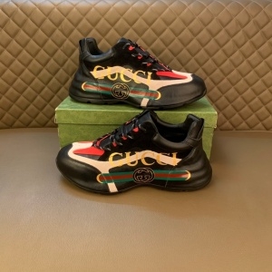 구찌 GUCCI 2021 SS 투톤 띠로고 블랙 남성 슈즈 커스텀급