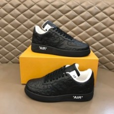 루이비통 LOUIS VUITTON 2021 SS 오프화이트 콜라보 블랙 남성 슈즈 커스텀급