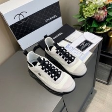 샤넬 CHANEL 2021 SS 캐릭터 투톤 스티치 화이트블랙 커플 슈즈 커스텀급