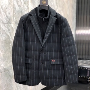 톰브라운 THOM BROWNE 2021 SS 스트라이프 로고 남성 패딩자켓 커스텀급