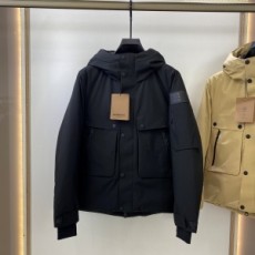 버버리 BURBERRY 2021 SS 패치로고 후드 포켓 블랙 남성 패딩 커스텀급