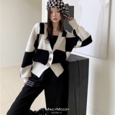 샤넬 CHANEL 2021 SS 체크무늬 플라워 단추 여성 니트 가디건 커스텀급