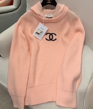 샤넬 CHANEL 2021 SS CC로고 자수 후드 핑크 여성 니트 상의 커스텀급