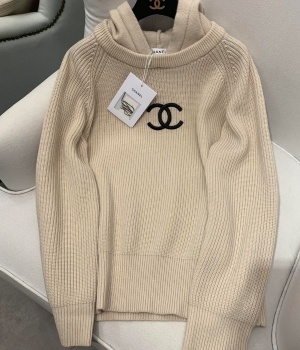 샤넬 CHANEL 2021 SS CC로고 자수 후드 베이지 여성 니트 상의 커스텀급
