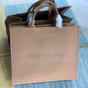 디올 DIOR 2021 SS 각인로고 베이지 여성 라지 북 토트백 미러급