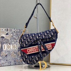 디올 DIOR 2021 SS 오블리크 띠로고 네이비 벨벳 여성 새들백 미러급