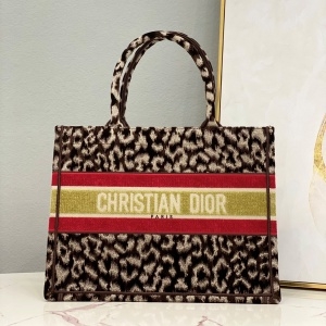 디올 DIOR 2021 SS 호피캐릭터 띠로고 여성 미듐 북 토트백 미러급