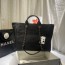샤넬 CHANEL 2021 SS 로고 체인 자수로고 블랙 여성 도빌백 리지 커스텀급