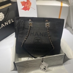 샤넬 CHANEL 2021 SS 로고 체인 자수로고 블랙 여성 도빌백 미듐 커스텀급