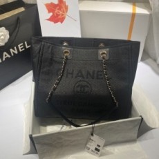 샤넬 CHANEL 2021 SS 로고 체인 자수로고 블랙 여성 도빌백 미듐 커스텀급