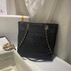 샤넬 CHANEL 2021 SS 로고 체인 자수로고 블랙 여성 도빌백 스몰 커스텀급